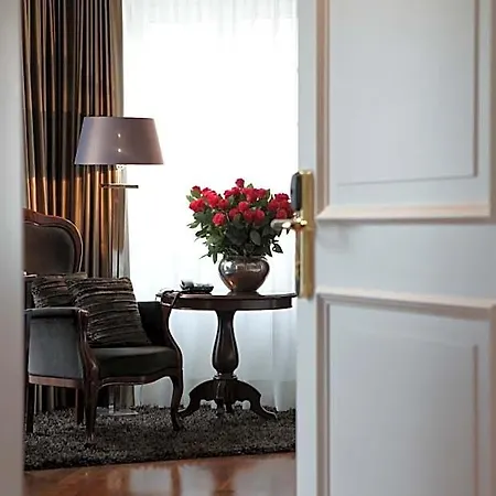Gutwinski 4* Фельдкирьх
